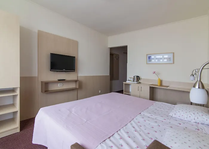 Eden & Ośrodek wypoczynkowy 3*